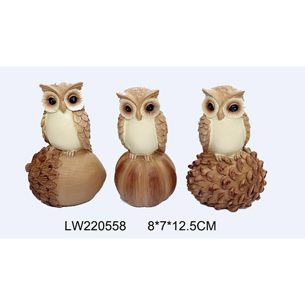 Owl and Pine Corn Decor