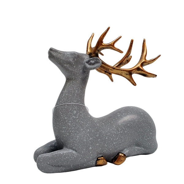 Sitting Reindeer 